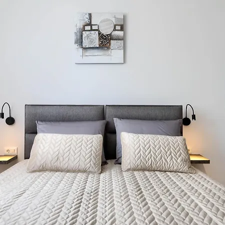 Nena - 1 Apartamento Pula